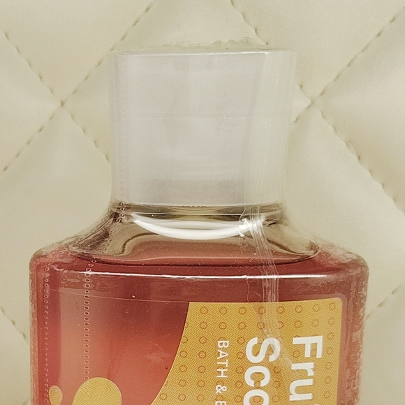 Fruity Sherbet Scoop Ultimate Hydration Body Cream + Body Wash Set BBW - Picture 3 of 12